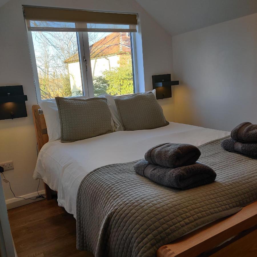 Delightful & Picturesque Modern Detached Apartment, Next To Chester Zoo, Near Park And Ride To City Centre Exteriér fotografie