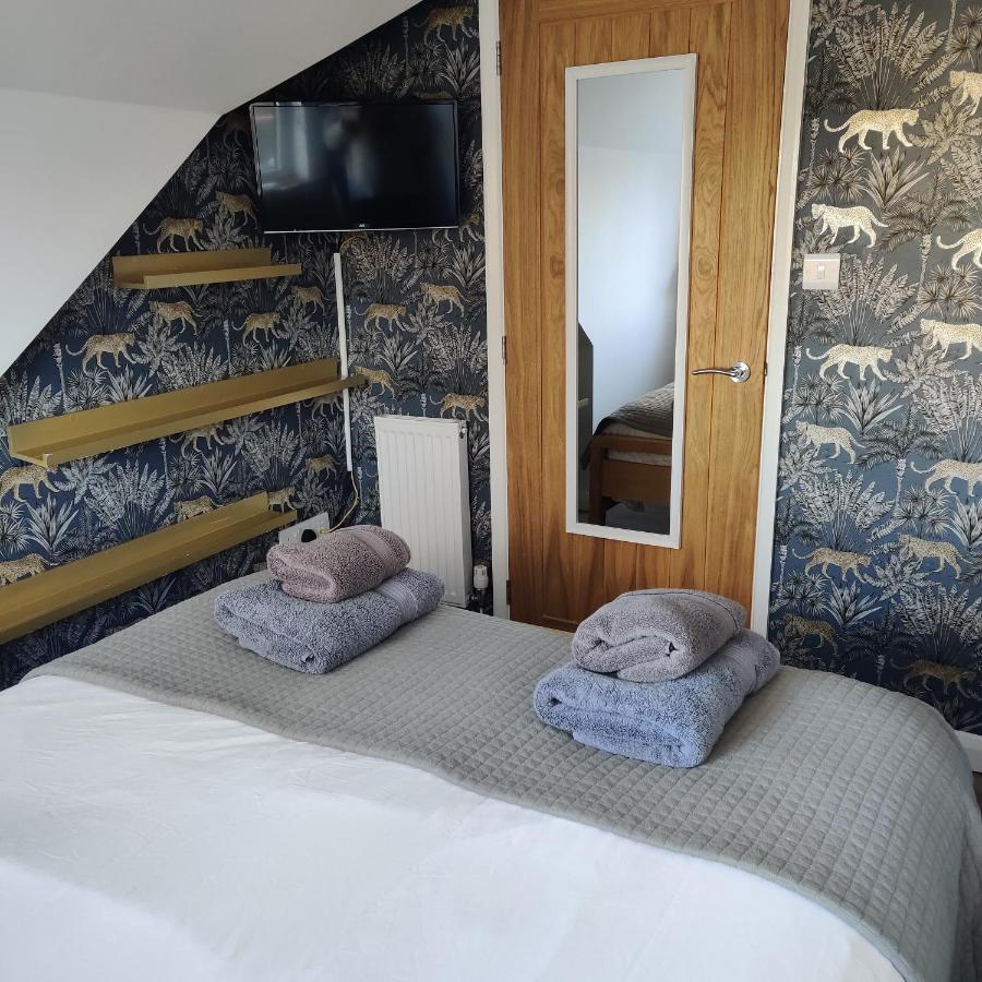 Delightful & Picturesque Modern Detached Apartment, Next To Chester Zoo, Near Park And Ride To City Centre Exteriér fotografie