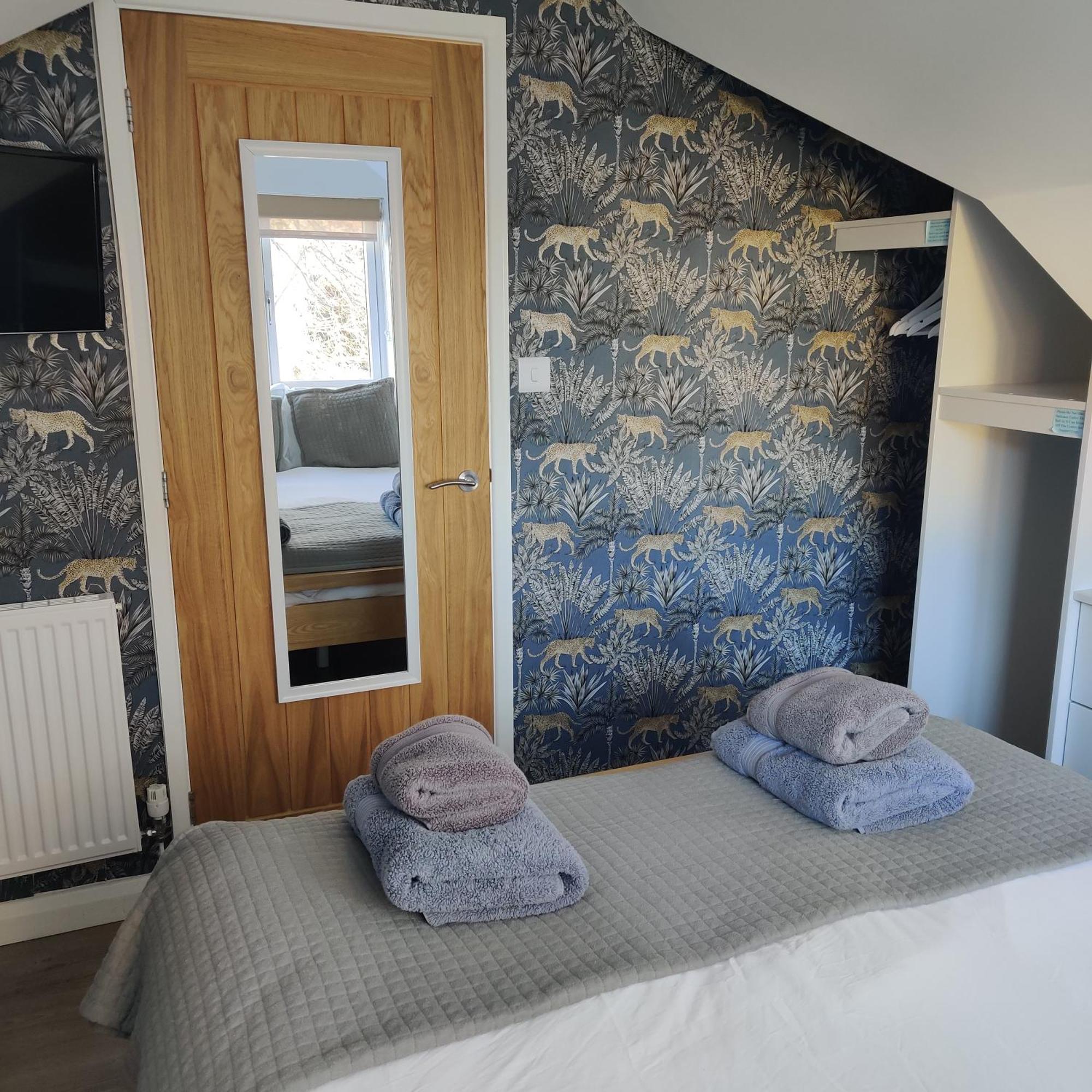 Delightful & Picturesque Modern Detached Apartment, Next To Chester Zoo, Near Park And Ride To City Centre Exteriér fotografie