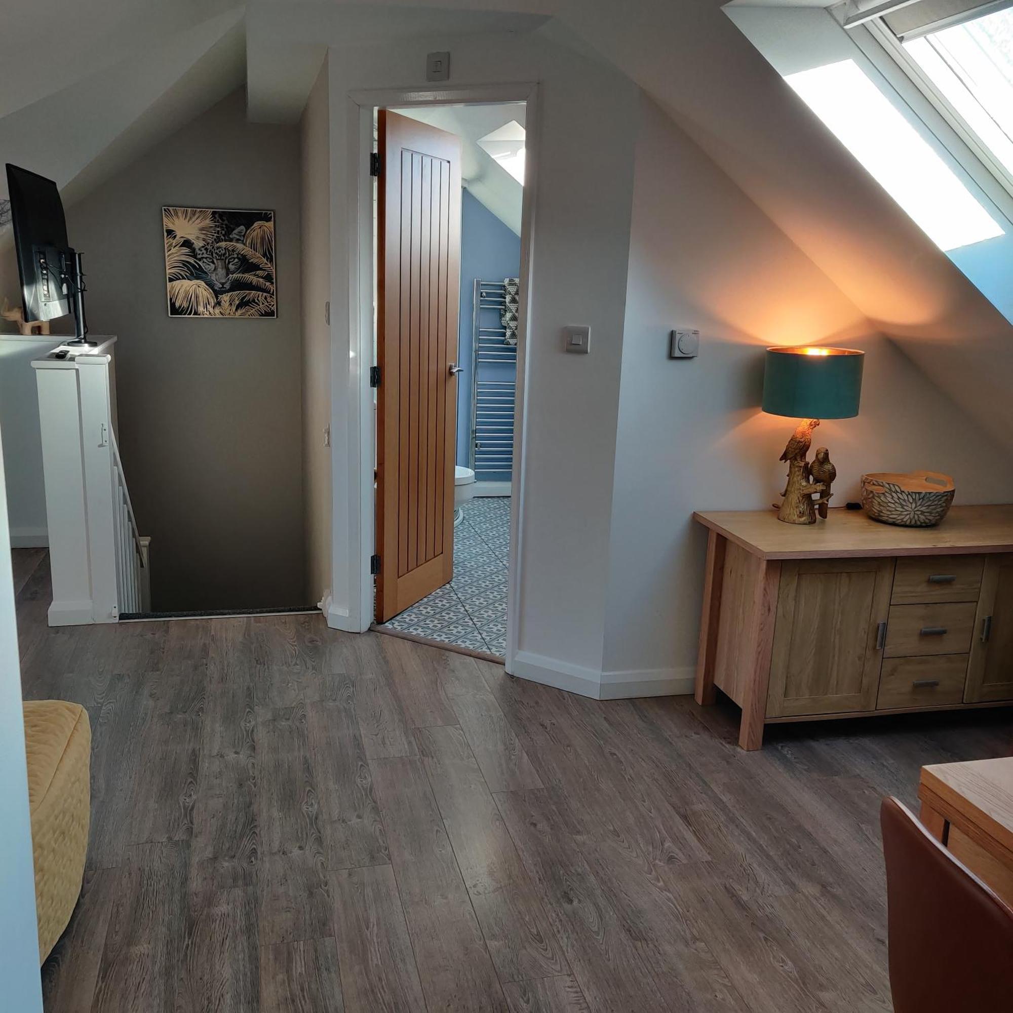 Delightful & Picturesque Modern Detached Apartment, Next To Chester Zoo, Near Park And Ride To City Centre Exteriér fotografie
