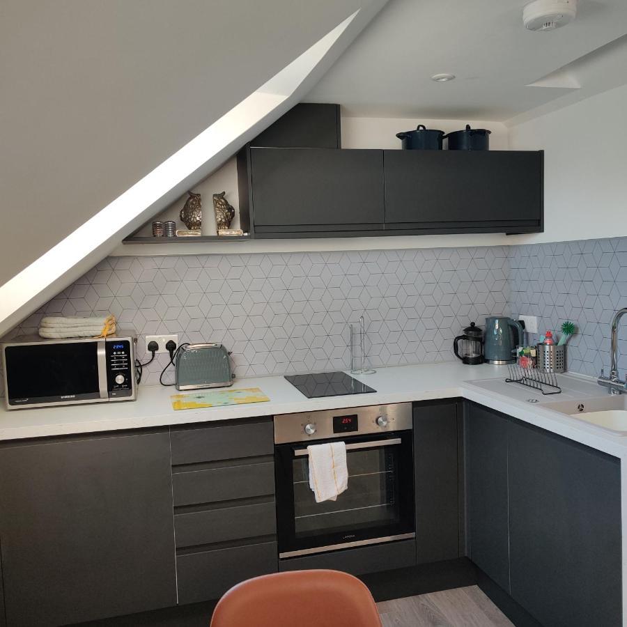 Delightful & Picturesque Modern Detached Apartment, Next To Chester Zoo, Near Park And Ride To City Centre Exteriér fotografie